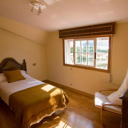 Playa De Cesantes Casa de Férias *