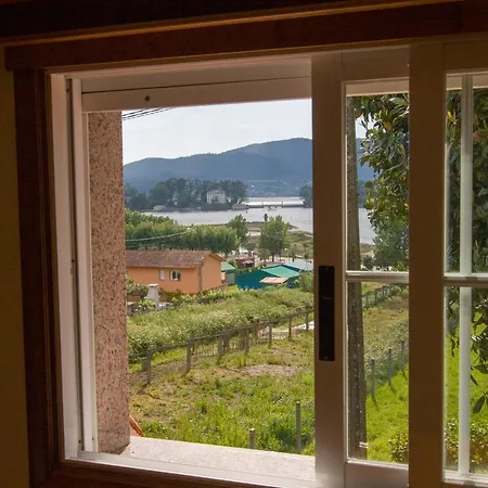 Playa De Cesantes Holiday home Pontevedra