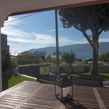 Playa De Cesantes Pontevedra